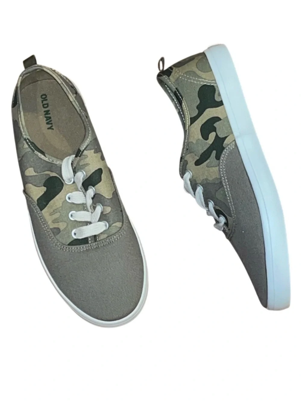 Old Navy Hunter Khaki Green Camo Boys Sneakers Lace Up NWT US 6